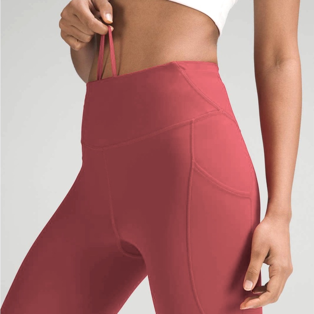 Lululemon Fast and Free high rise w/pockets